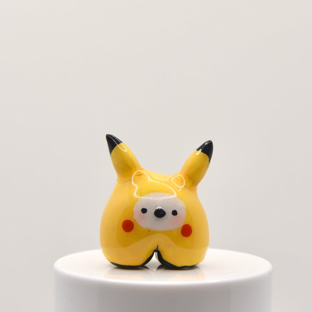 Pikachu Pneeble
