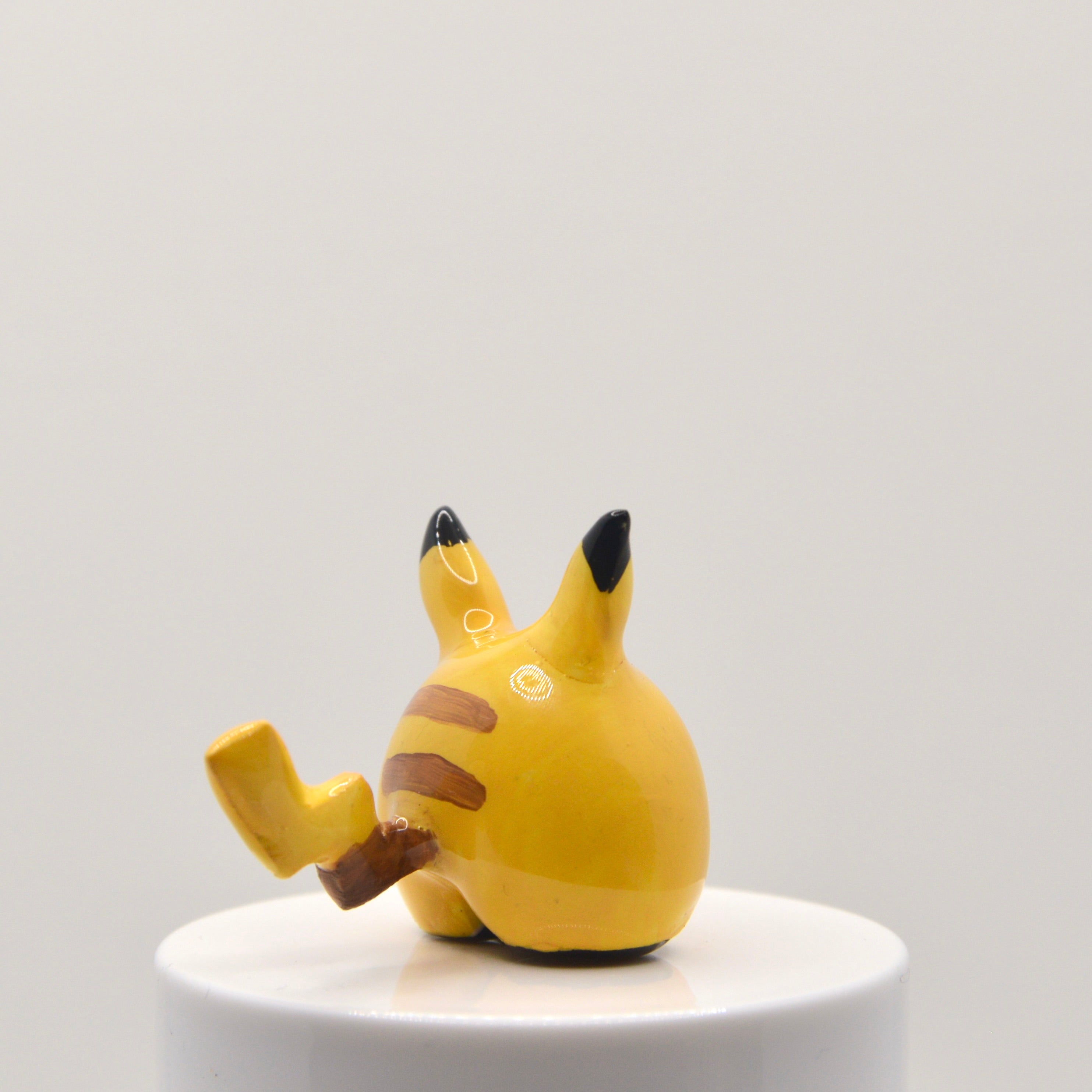 Pikachu Pneeble